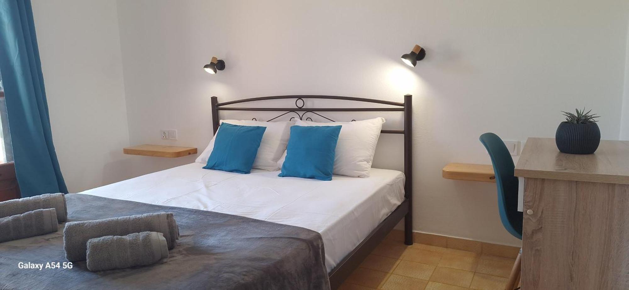 Gregory-Vassilis Apartments Dassia  Bagian luar foto