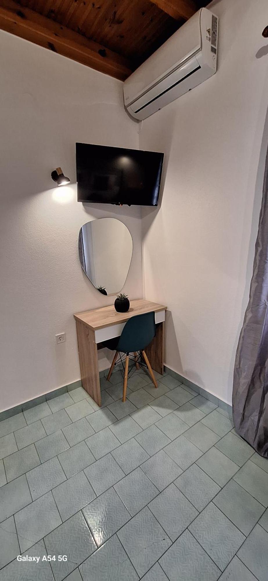 Gregory-Vassilis Apartments Dassia  Bagian luar foto