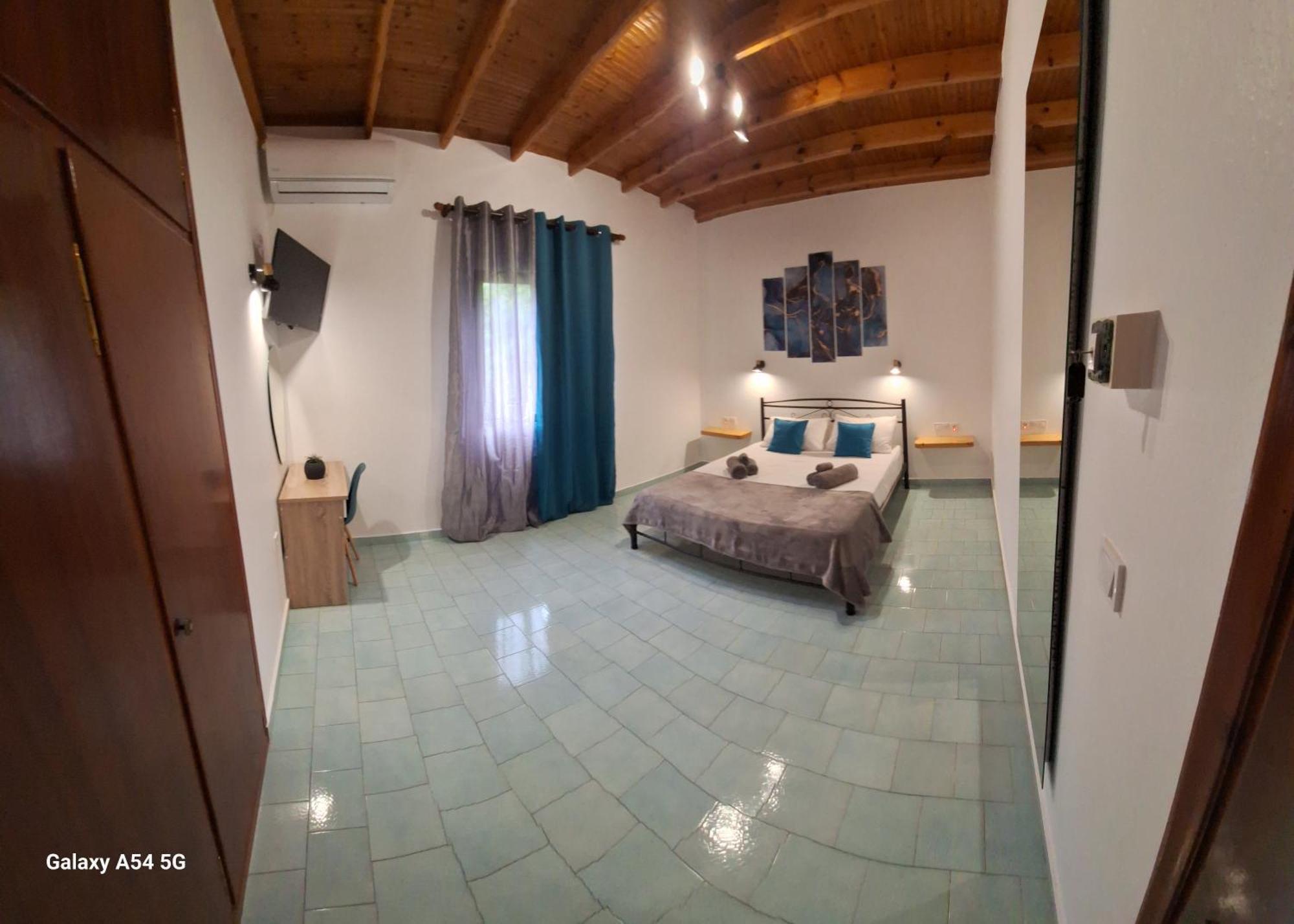 Gregory-Vassilis Apartments Dassia  Bagian luar foto